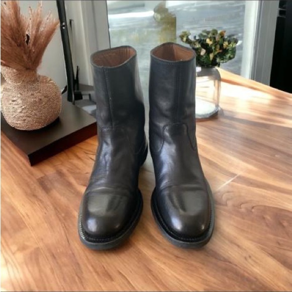 Gucci Other - Gucci Men's Black Leather Boots